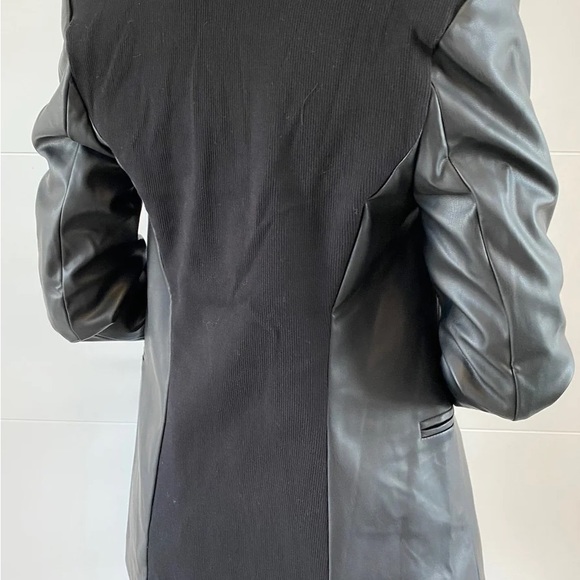 Black Vegan Leather Blazer NWT - Picture 2 of 3